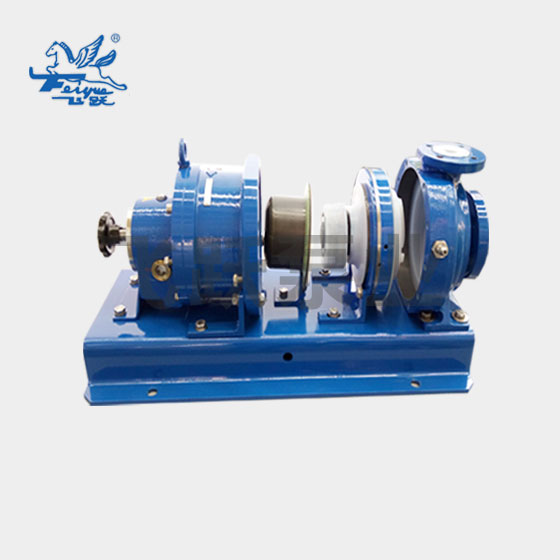 Fluorine-lined magnetic pump